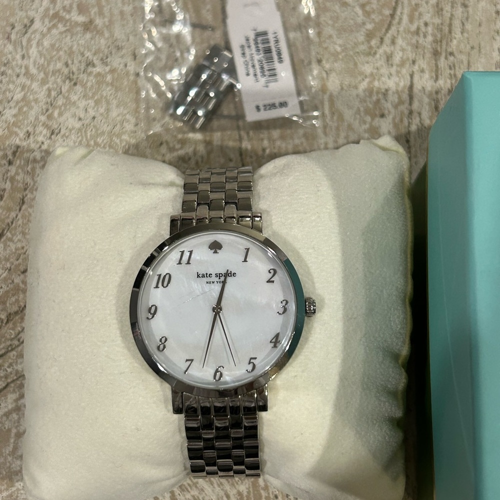 Monterey Mother Of Pearl Ladies Watch
1YRU0849